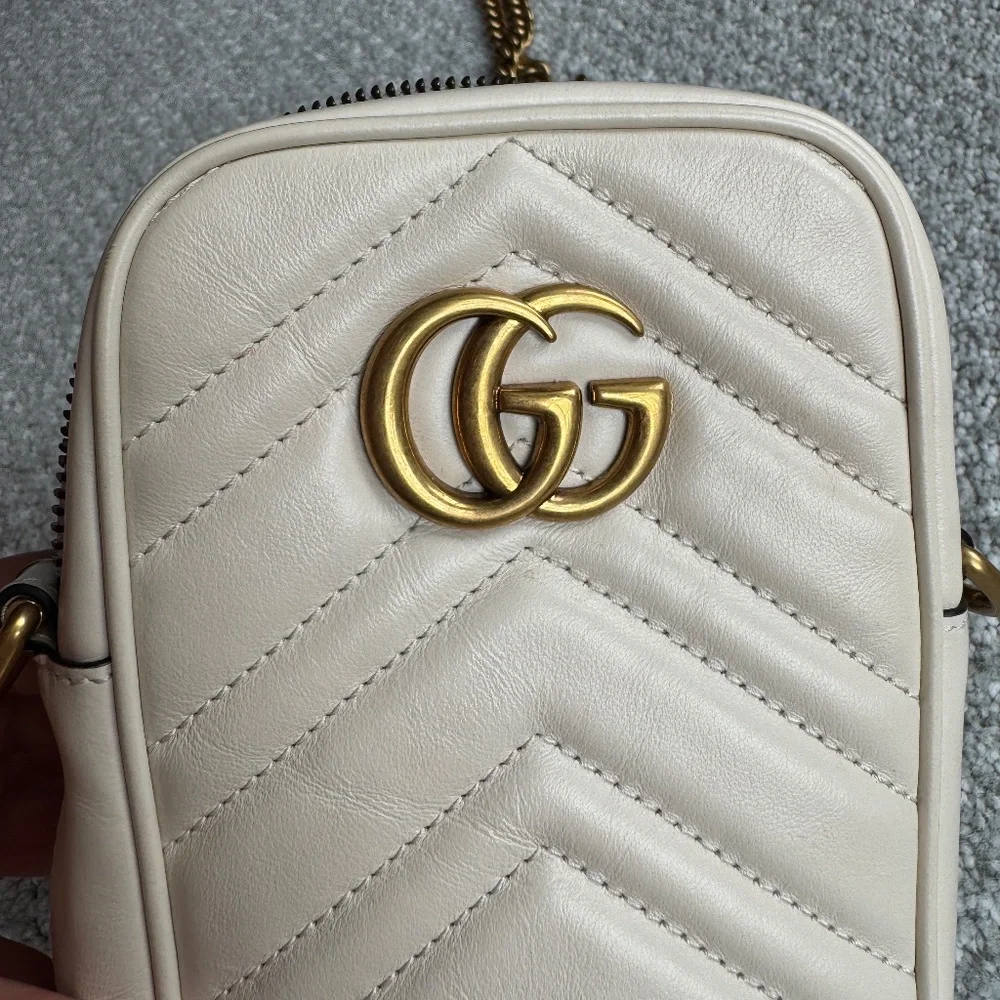 Gucci GG Marmont Vertical Phone Crossbody Bag Matelassé Leather Mini - Picture 6 of 15